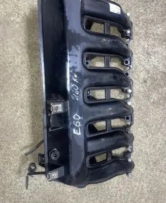 BMW 5 E60 E61 Intake manifold 7790700 7790701