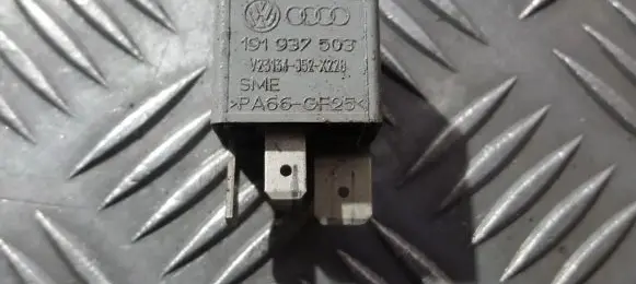 Skoda Fabia Mk1 (6Y) Other relay 191937503 v23134-j52-x228