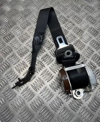 Rear seatbelt