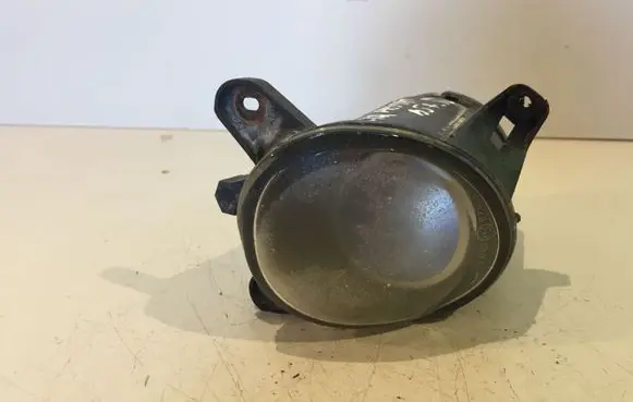 Volkswagen PASSAT B5.5 Front fog light 3B7941699A
