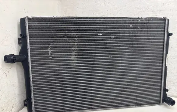 Volkswagen PASSAT B7 Coolant radiator 3C0121253AR
