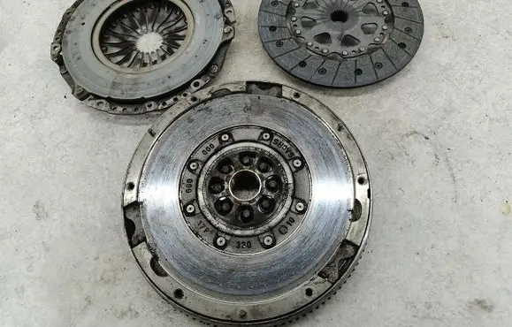 Ford Mondeo MK IV Dual mass flywheel 