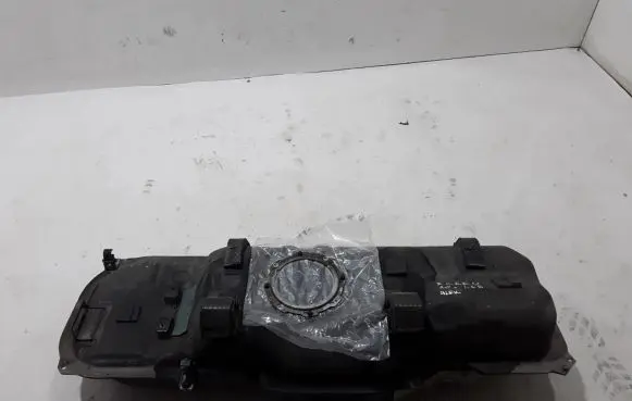 KIA Xceed Fuel tank 31150CR000