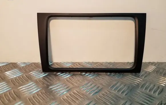 Volkswagen Golf VI Radio/GPS head unit trim 5K0858061B