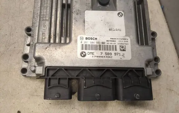 Mini One - Cooper Coupe R56 Engine control unit/module 0261S04563 170084482 7589971