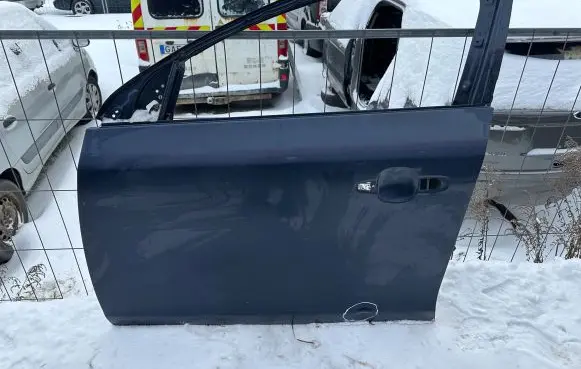 Volvo V60 Front door