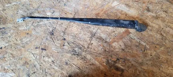 Nissan Terrano Front wiper blade arm