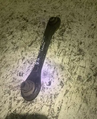 Volkswagen Touran I Rear upper control arm/wishbone