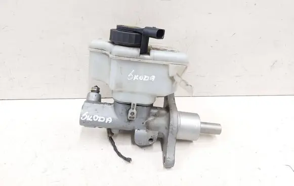 Skoda Octavia Mk2 (1Z) Master brake cylinder 1K1611301