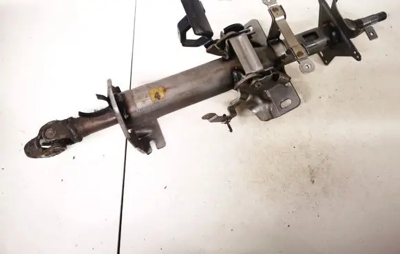 Nissan Almera Tino Steering wheel axle