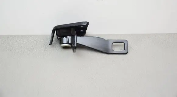 BMW 1 F40 Seat back rest lock catch 7469495
