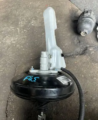 BMW 2 F45 Brake booster 6882811