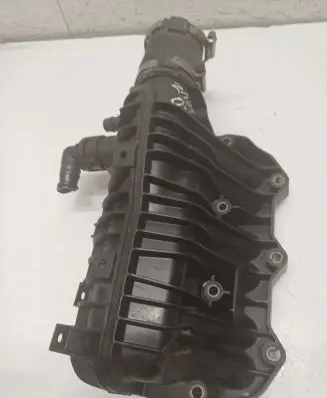 Ford Fiesta Intake manifold 1047092S01
