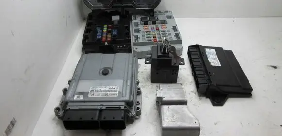 Ford Focus Engine ECU kit and lock set 12A650