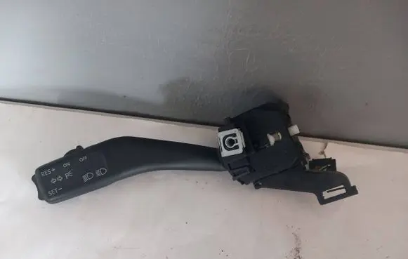 Volkswagen Touran I Indicator stalk 1K0953513A 01103501 10350152795374