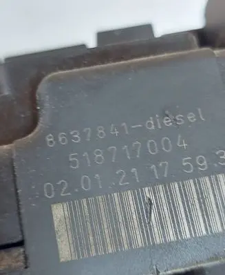 Volvo S80 Fuse box set 8637841 518717004 02012117593