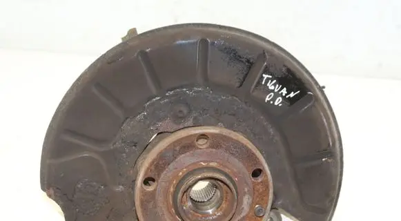 Volkswagen Tiguan Front wheel hub