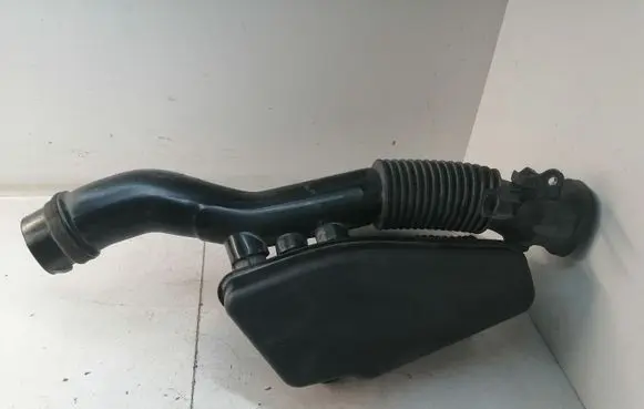 Toyota Prius (XW30) Intake resonator 1789337040