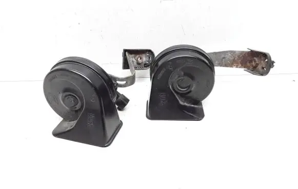 Volvo V60 Horn signal 30796897 30796896