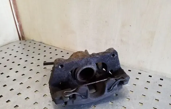 Volvo XC70 Front brake caliper