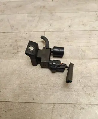 Toyota Corolla Verso E121 Turbo solenoid valve 90910122