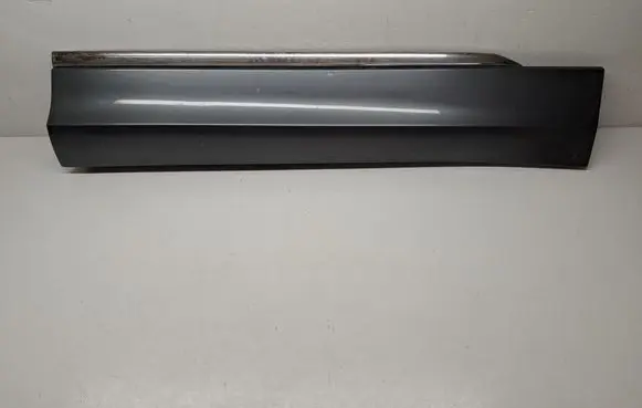 Volkswagen Tiguan Front door trim (molding) 5NA854940M