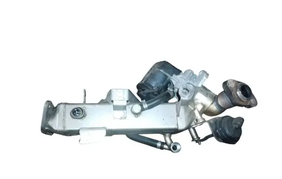 BMW 3 E90 E91 EGR valve cooler 7810751