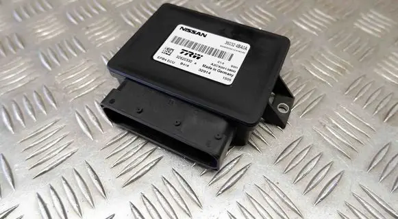 Nissan Qashqai Hand brake control module 360324BA0A