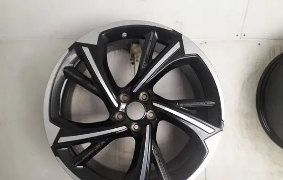 Citroen DS7 Crossback R20 alloy rim 9824600577