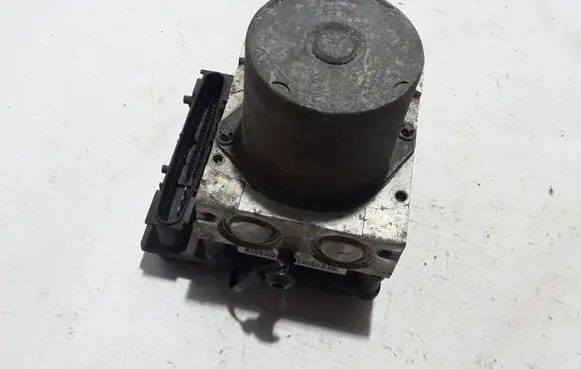 Renault Megane II ABS Pump 8200551143