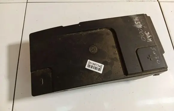 Opel Insignia A Battery box tray cover/lid 13380340