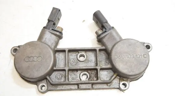 Audi A6 S6 C5 4B Camshaft position sensor 06C103131D