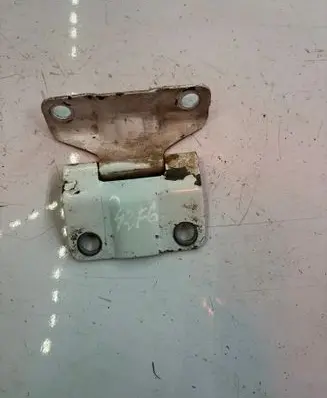 Mitsubishi L200 Rear door hinge set 