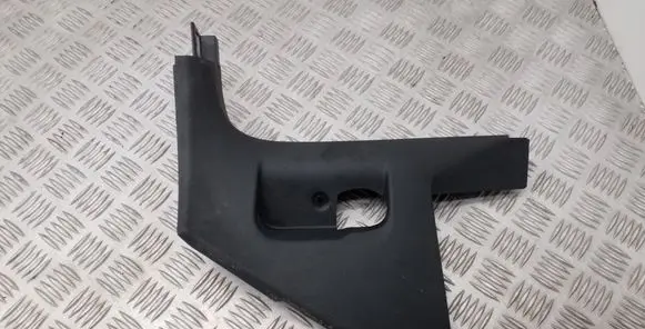 Foot area side trim