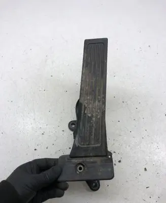 Hyundai ix35 Accelerator throttle pedal FKF0554A2S000