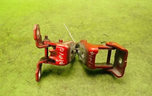 Renault Clio IV Front door hinge set