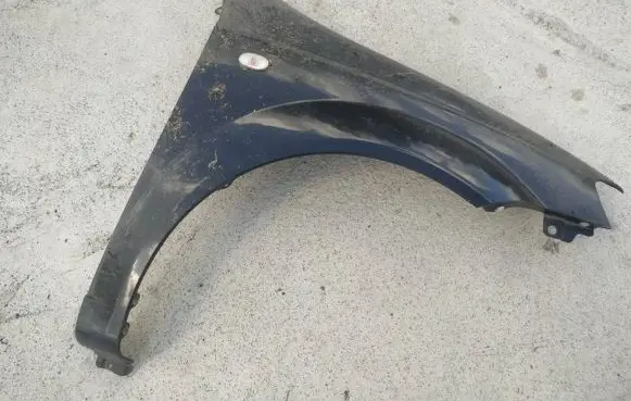 Chevrolet Kalos Fender juodas