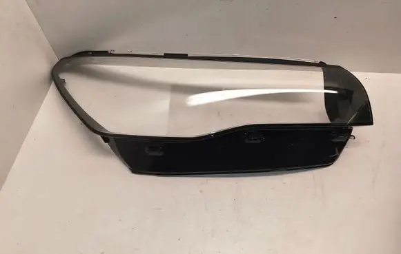 Volkswagen Tiguan Headlight lense 1403000950