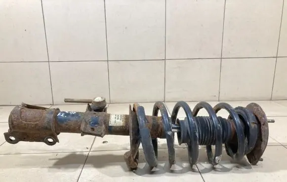 Volvo XC90 Front shock absorber with coil spring