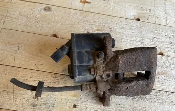 Audi A6 S6 C6 4F Rear brake caliper 32329695