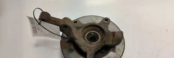 Toyota Yaris Front wheel hub spindle knuckle