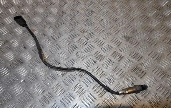 Volkswagen Touareg II Lambda probe sensor 03H906262R 0258010254