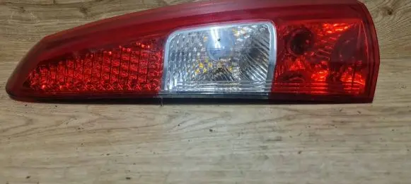 Volvo XC70 Rear/tail lights