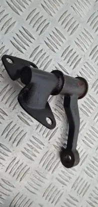 Nissan Terrano Steering rack mounting bracket 