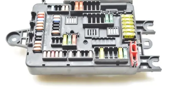 BMW 1 F20 F21 Fuse module 9261111