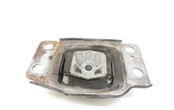 Ford Mondeo MK IV Engine mount bracket 6G917M121AC 30650699
