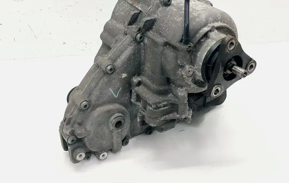 BMW X5M E70 Gearbox transfer box case 7619181