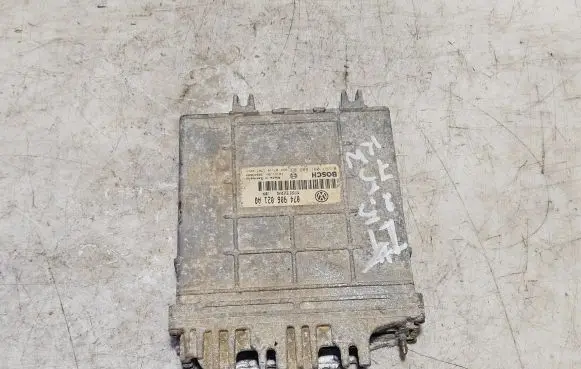 Volkswagen II LT Engine control unit/module 074906021AQ 0281001888