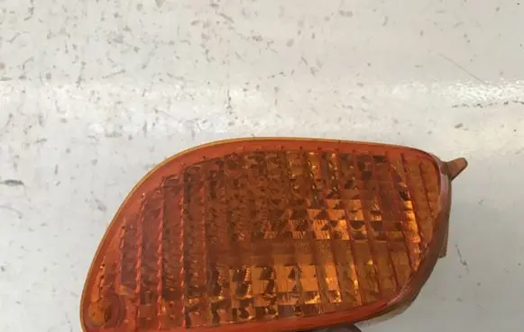 Ford Focus Front indicator light