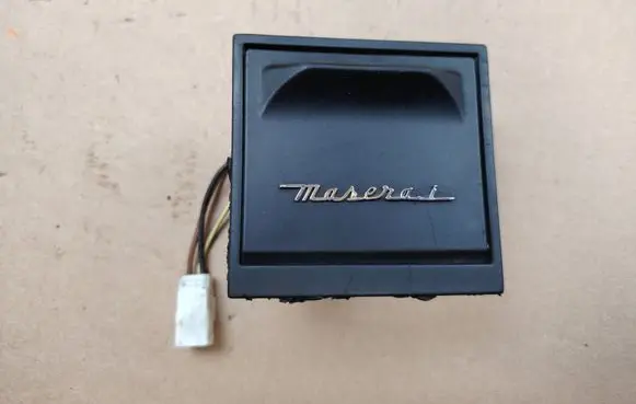 Maserati Coupe Ashtray (front) E30154382